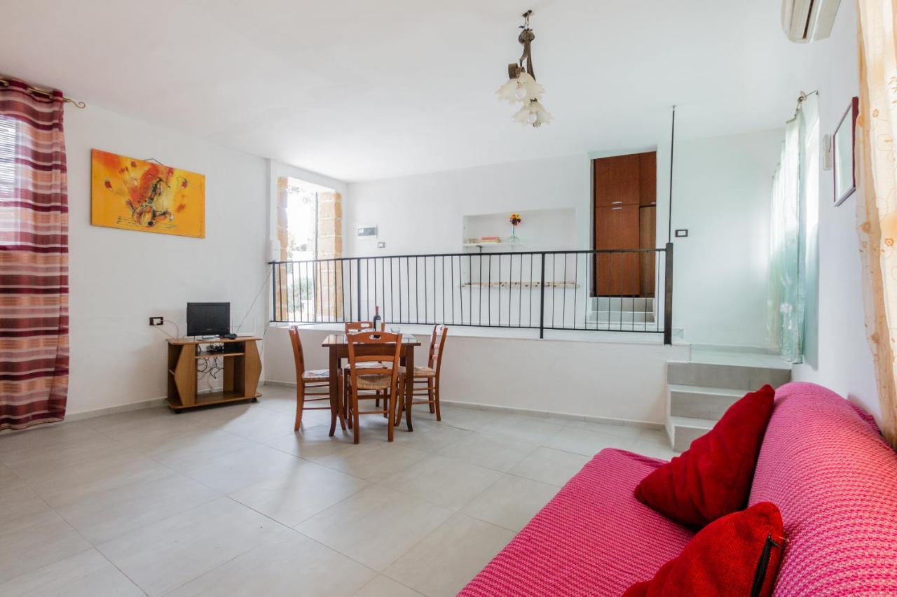 Terre Di Mare Near The Sandy Beach With Pool, Parking & Wifi Fontane Bianche Luaran gambar